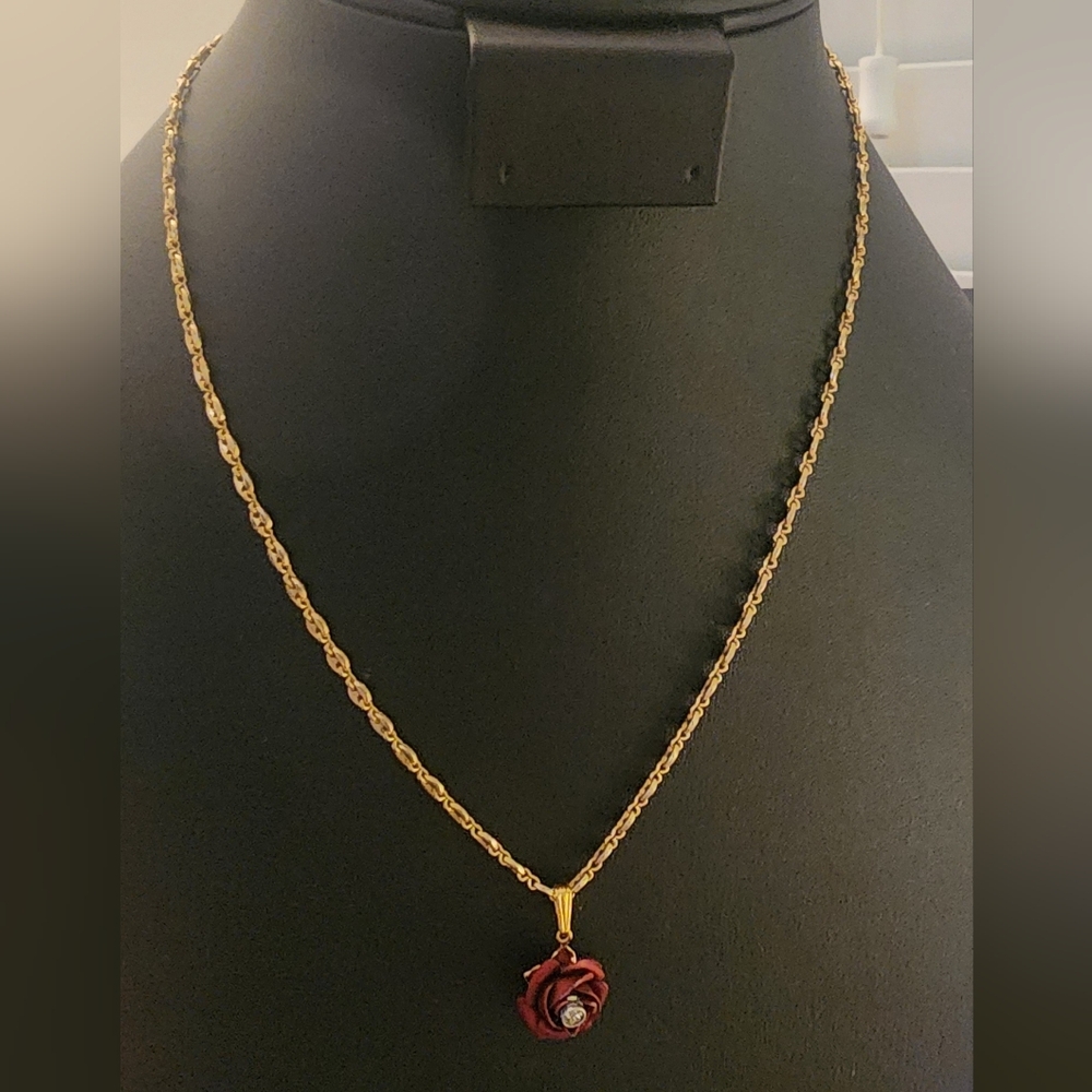 Korea Elegant Gold Tone Necklace with Red Rose Pendant